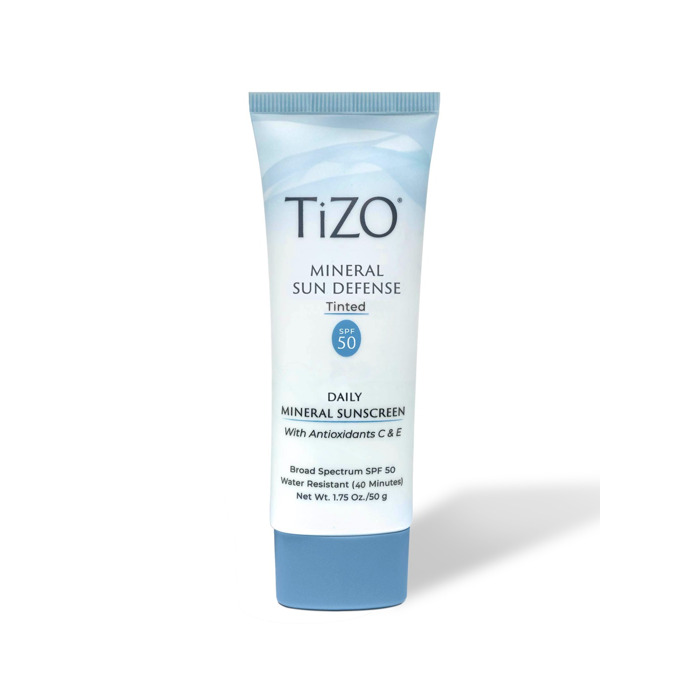 Мінеральний сонцезахисний крем з відтінком TiZO Mineral Sun Defense Tinted SPF 50