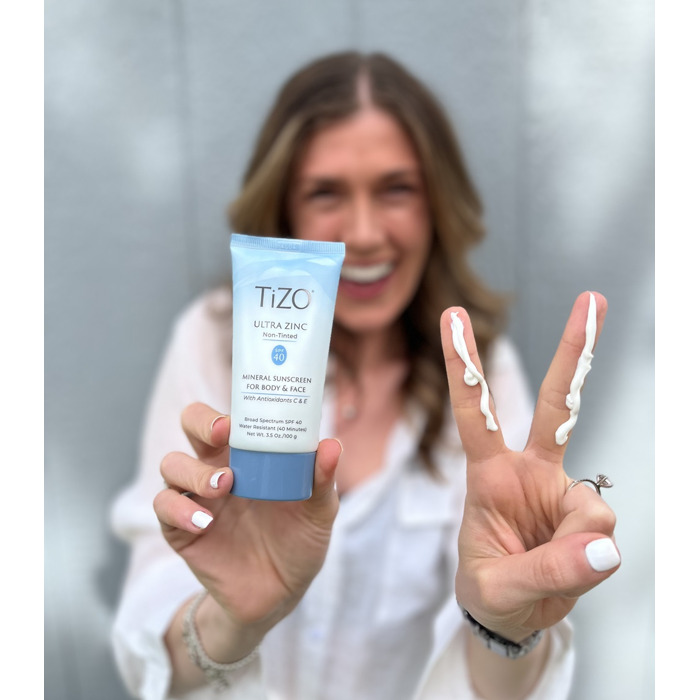 Солнцезащитный крем для лица и тела без оттенка TiZO Ultra Zinc Body & Face Non-Tinted SPF 40