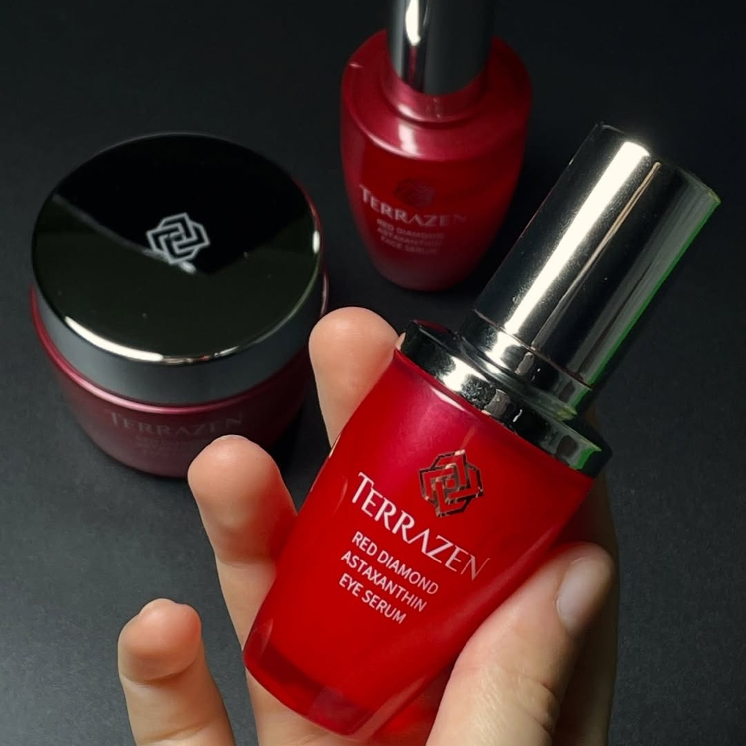 Антиоксидантна сироватка для обличчя з астаксантином TERRAZEN Red Diamond Astaxanthin Face Serum