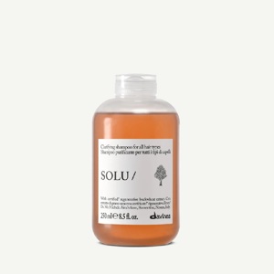 Шампунь для глибокого очищення всіх типів волосся Davines SOLU Shampoo