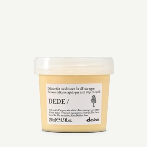Делікатний зволожувальний кондиціонер для всіх типів волосся Davines DEDE Conditioner